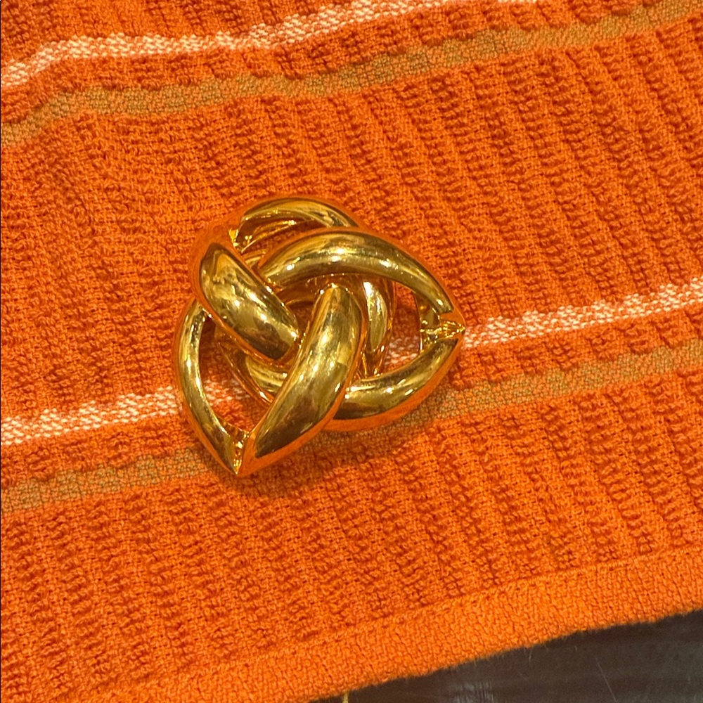 Gold Knot Brooch